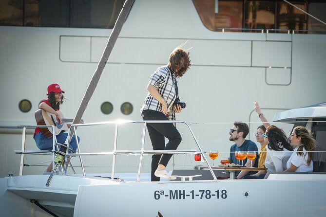 Sunset Catamaran: Small Group, Drinks, Snacks & Dinner Upgrade - Who will enjoy this cruise most?