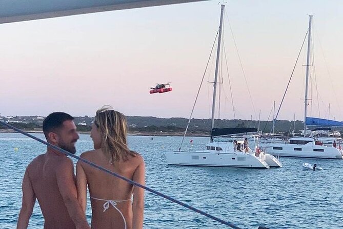 Sunset on a catamaran: from Es Vedrá to Cala Conta - Setting out from Cala d’Hort at 4:30 pm