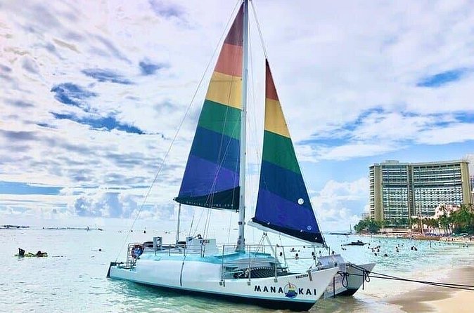 Sunset sail Aboard Manakai Catamaran - Hilton Lagoon and Magic Island at sunset
