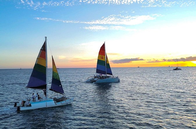 Sunset sail Aboard Manakai Catamaran - General Boarding or Mana Premium?