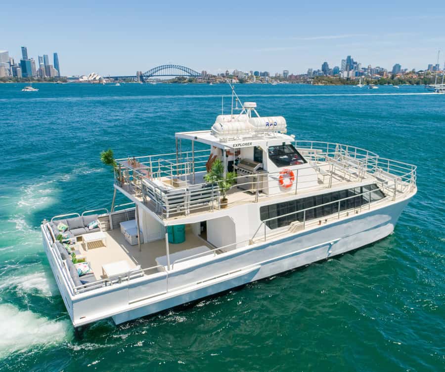Sydney: Premium Catamaran Vivid Cruise with Welcome Drink - Why the water is the right place for Vivid Sydney
