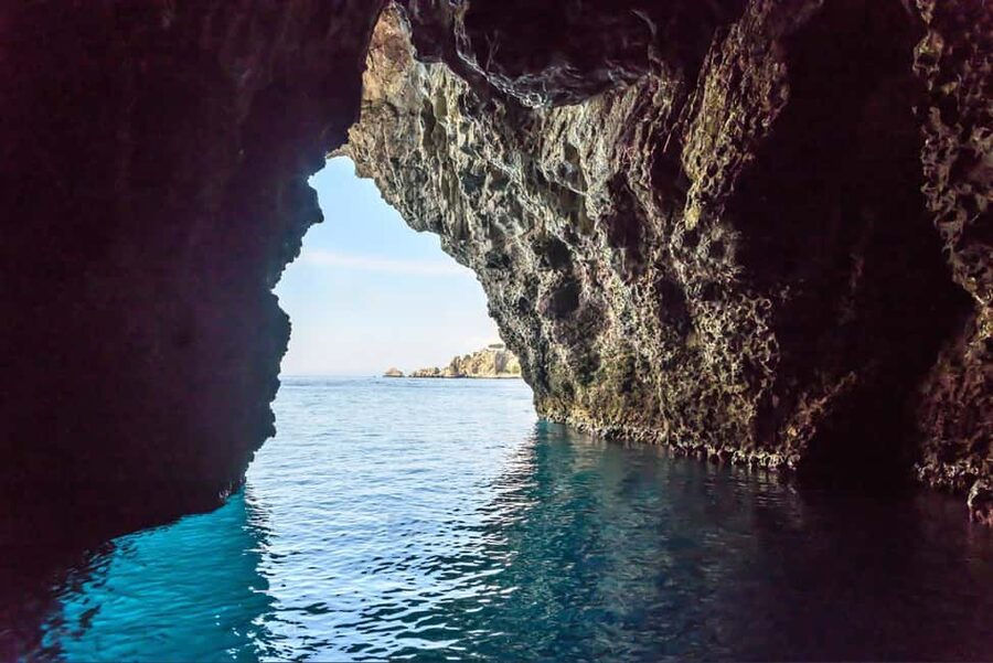 Taormina: BOAT PARTY IN CATAMARANO NELLA BAIA DI TAORMINA - Practical tips for making the four hours work