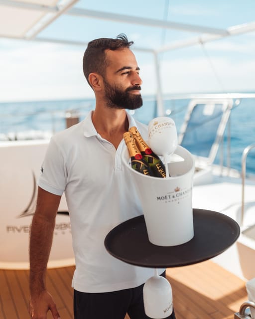 Tenerife: Catamaran Cruise with Brunch and Unlimited Drinks - The seasickness question