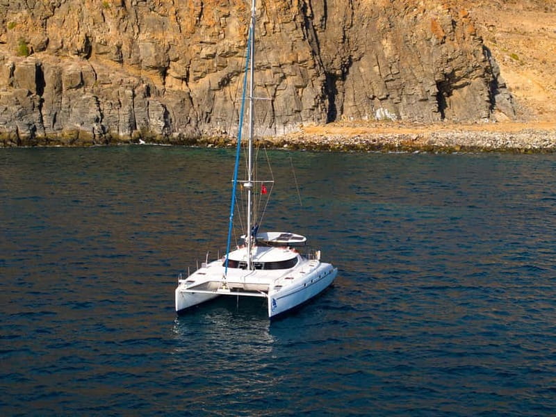 Tenerife: PRIVATE Catamaran cruise with Lunch and Drinks - What the private format changes