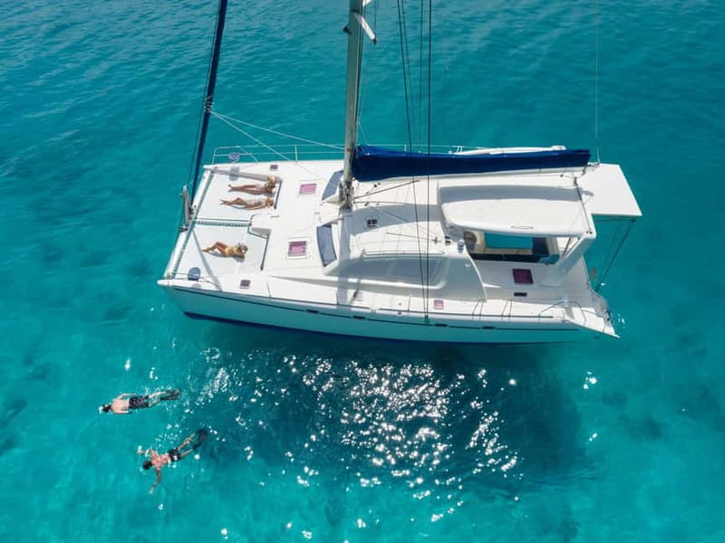 Torrevieja: Adventure tour on the catamaran Apaleo - The first cruise: calm water or a livelier ride