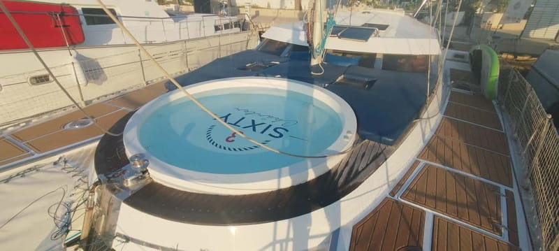 Torrevieja: Catamaran cruise and sunset with swimming - Who will enjoy this most