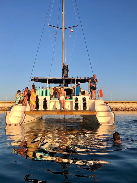 Torrevieja: Costa Blanca Catamaran Cruise - Finding your favorite place on the catamaran