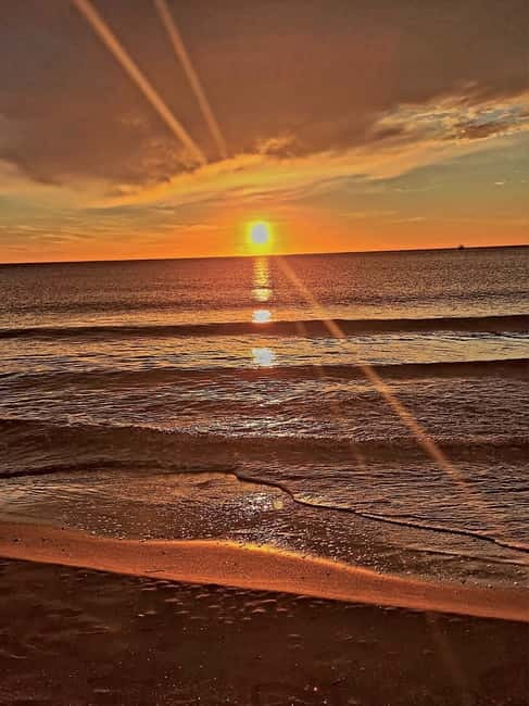 Torrevieja: Sundowner tour on the catamaran Apaleo - Sunset with Prosecco