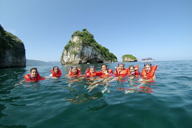 Tour Yelapas and Mahahuitas in Catamaran with Lunch and Open Bar! - Majahuitas Beach Club: three hours to set your own pace