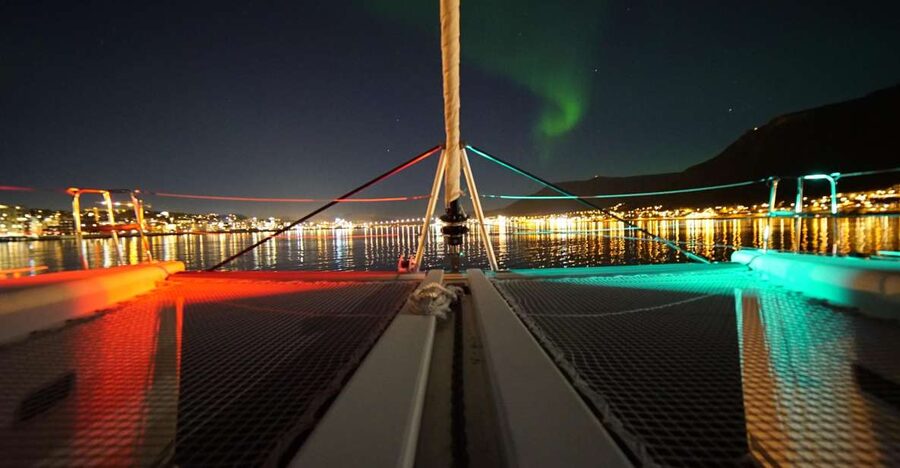 Tromsø: Northern Lights Luxury Catamaran Cruise - Coffee, snacks, fishing, and fish soup