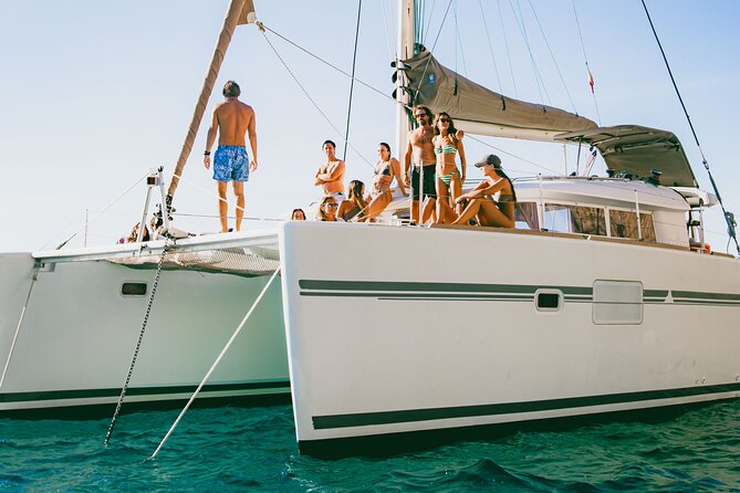 Unforgettable Catamaran Experience in Formentera - LAGOON 400 - Leaving Cala Jondal on the Lagoon 400