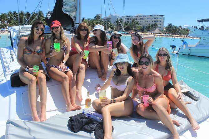 Unforgettable Catamaran Journey: Cancun to Isla Mujeres! - Leaving Cancun and finding the marina
