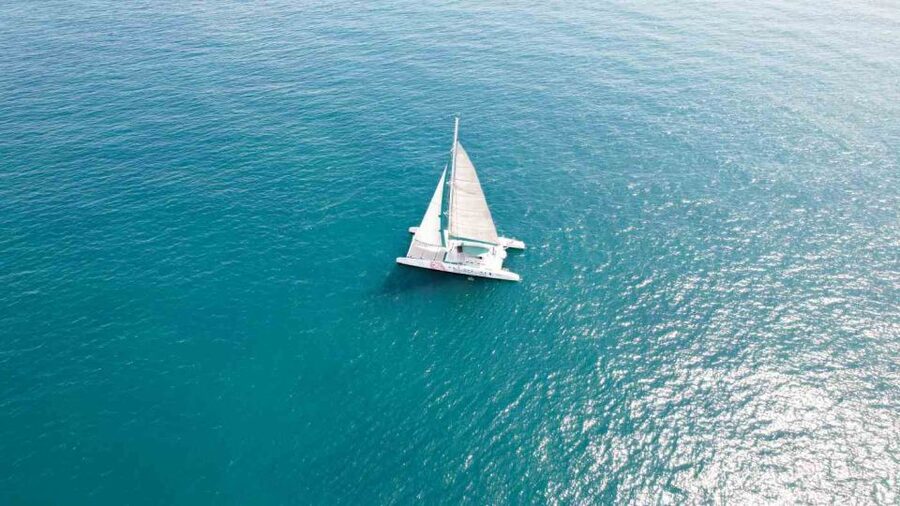 Valencia: Sailing Catamaran Cruise with Valencian Lunch - The swimming stop near shore