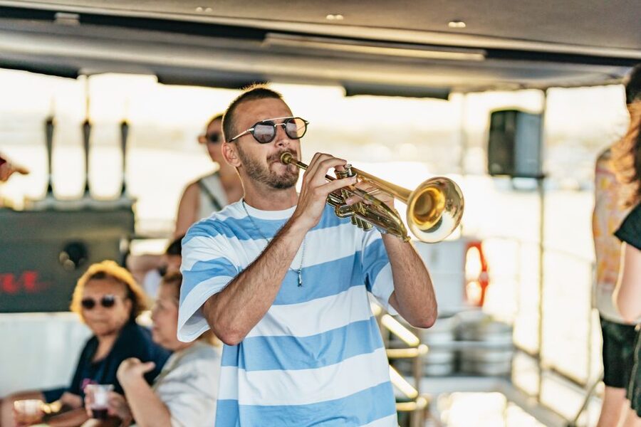 Valencia: Sunset or Daytime Catamaran Cruise with Drink - Motion, weather, and comfort