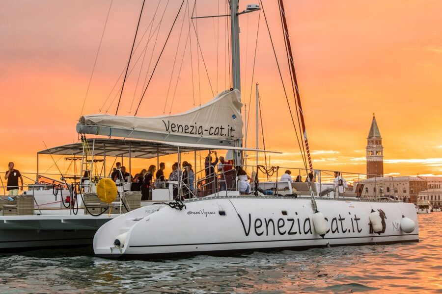 Venice: Catamaran Sunset Jazz Cruise with Aperitivo - The Giudecca Canal and the open lagoon