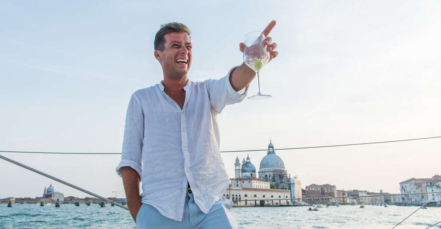 Venice: Lagoon Catamaran Cruise with Music and Drinks - Why seeing Venice from the lagoon matters