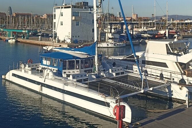 Vermouth in Catamaran A gastronomic experience in Barcelona - The crew and the mood