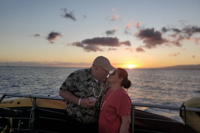 Waikiki Friday Firework Catamaran Tour - Diamond Head after dark