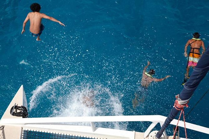 Waikoloa Catamaran Snorkel Sail Including Lunch - What the snorkel stop is really like